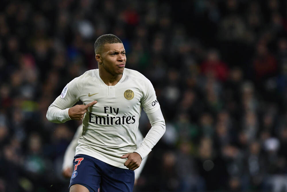 避开过度清洁陷阱，找到脸上去油最好方法！